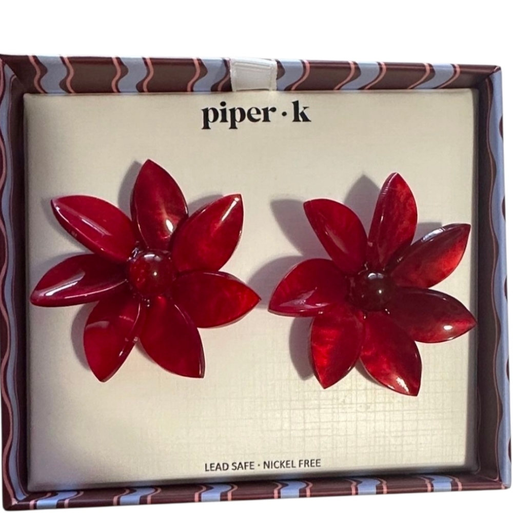 ♥️▪️Piper K▪️ Red Marbelized Resin PinwheelFlower Stud Earrings